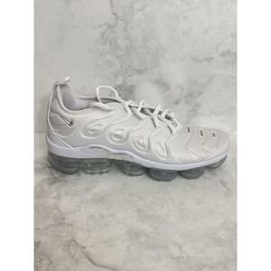 Nike Air VaporMax Plus Shoes White Silver Chrome FQ8895-100 Women's Size 9 US